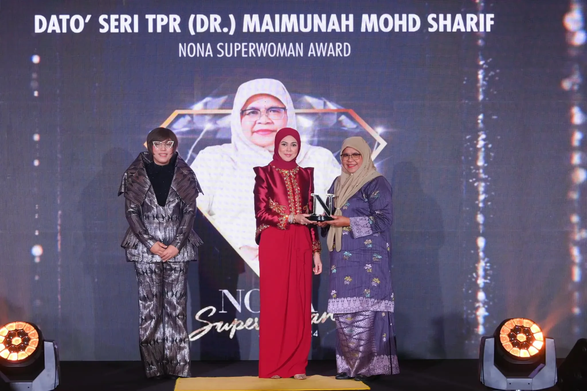 Datuk Bandar Kuala Lumpur Terima Anugerah Nona Superwoman Award 2024